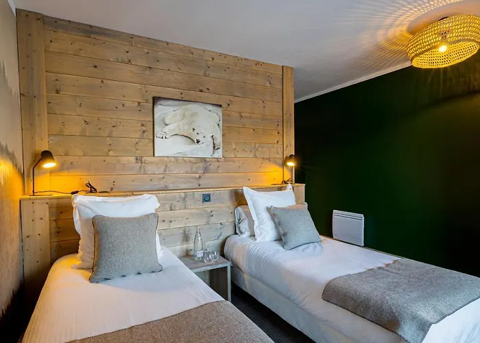 Alpstuga Violette By Les Etincelles La Plagne